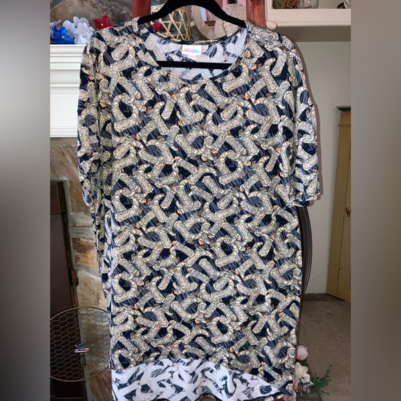 LuLaRoe Cowboy boot Irma Tunic MEDIUM - Picture 3 of 8